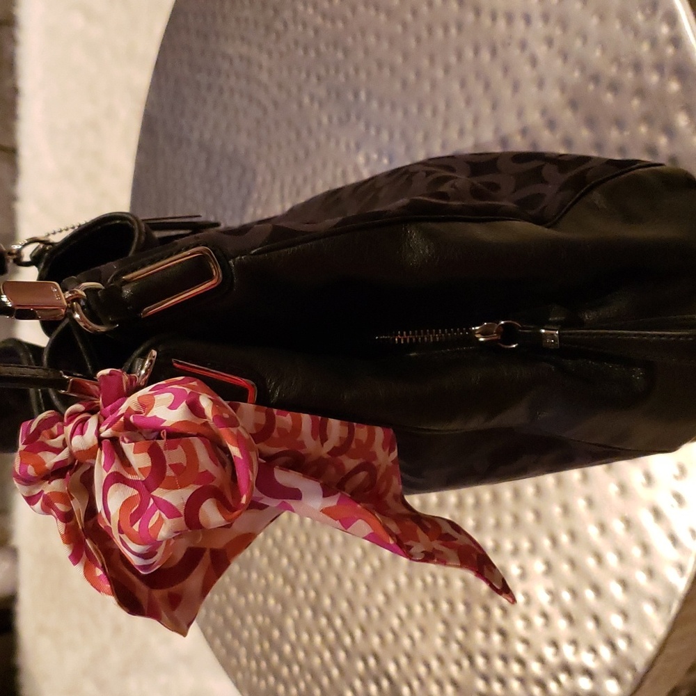 Coach Madison Phoebe Art Signature Black Hobo Bag w/Coach Scarf - Picture 6 of 7